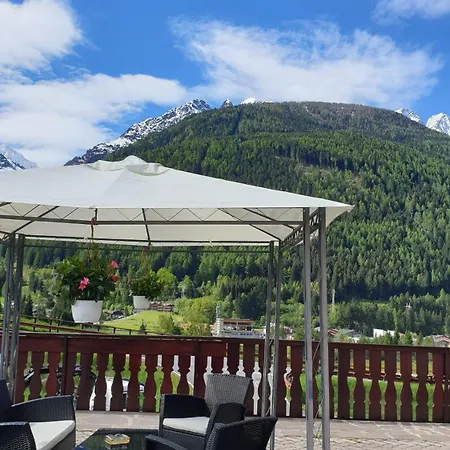 Hotel Veduta Dell'adamello 3*