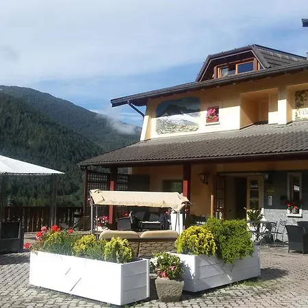 Hotel Veduta Dell'adamello Temu