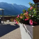 Veduta Dell'adamello 3* Temù